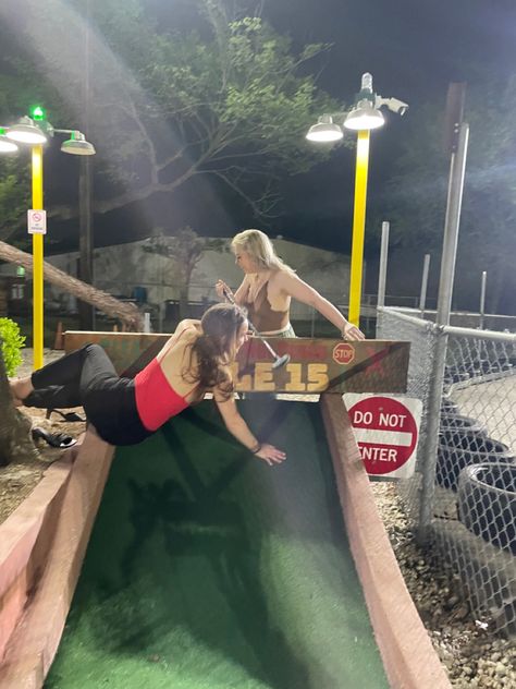 #friends #funny #fun #astethic #minigolf #pictures #poses #positivevibes Funny Astethic, Fun Astethic, Golf With Friends, Summer Vision, Pictures Poses, Road Trip Fun, Mini Golf, Better Future, Summer Bucket Lists