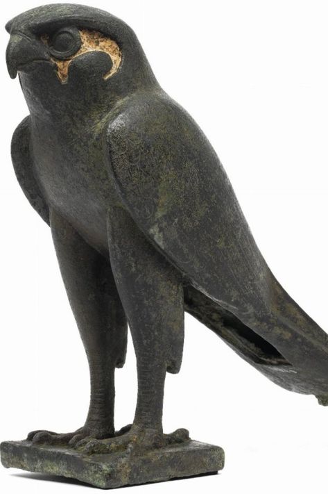 Egypt Sculpture, Horus Statue, Egyptian Sculpture, God Horus, Ancient Egyptian Deities, Egypt Concept Art, Kemet Egypt, Sculpture Art Projects, Egyptian Deity