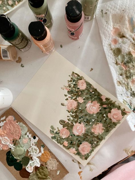 Covered In Paint Aesthetic, Aesthetic Painting Ideas For Room, Aesthetic Art Photos, Me As A Painting Aesthetic, Painting Ideas Vintage Aesthetic, Old Money Painting Aesthetic, Digital Art Inspo Aesthetic, Artist Painting Aesthetic, Pink Artist Aesthetic