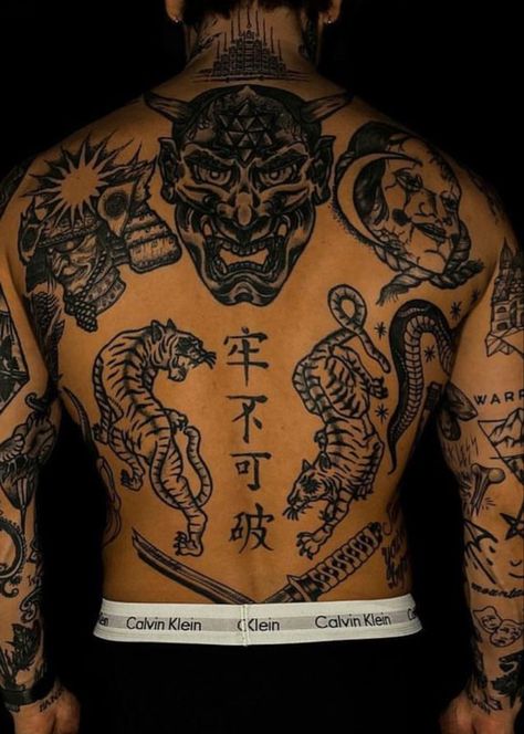 Japan Back Tattoo, Japanese Tattoo Men, Japanese Old School Tattoo, Traditional Japanese Back Tattoo, Man Back Tattoo, Old School Back Tattoo, Men's Back Tattoos, Full Back Tattoos For Men, Mens Back Tattoo