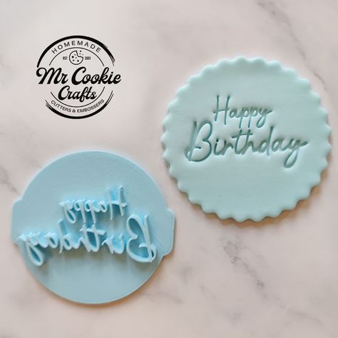 Stamp Cookies, Fondant Cupcake Topper, Happy Birthday Cookie, Cake Lettering, Cookie Craft, Embosser Stamp, Cookie Business, Fondant Stamping, Birthday Stamps