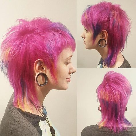 Vivid Color Mullet, Punk Hair Color Ideas Grunge, Hot Pink Mullet, Punk Mullet For Women, Short Punk Hair Women, Alternative Short Hair, Punk Hair Styles, Short Punk Haircuts, Colourful Hair