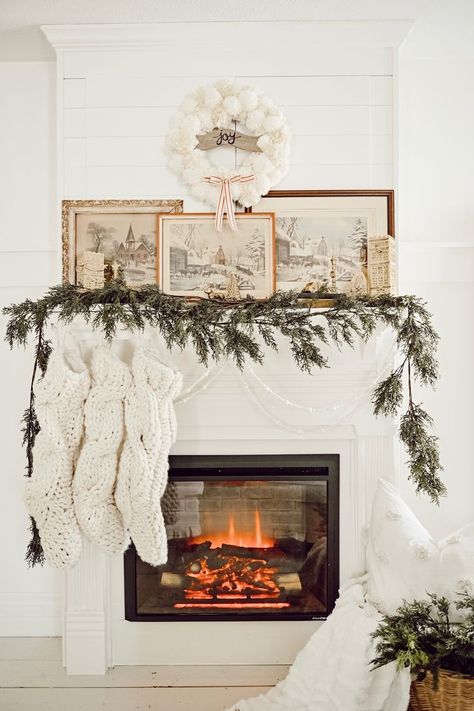 Cozy nostalgia vintage holiday mantel. Ahhhh I'm so excited to be sharing Christmas looks for 2019 here on the blog! Yesterday I shared our cozy Christmas bed & this mantel I'm sharing here today is also in our bedroom. Last year Jose built this DIY fireplace in our room which you can see . This fireplace made our room so much cozier  Farmhouse Winter Vintage Christmas Decor Ideas, Christmas Bed, Christmas Looks, Retro Christmas Decorations, Holiday Mantel, Vintage Christmas Decor, Christmas Mantel, Christmas Mantel Decorations, Christmas Fireplace