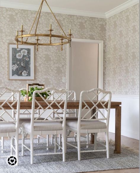 Serena and Lily inspired dining room! #serenaandlily #diningroomideas #diningroomdecor #diningroomdesign Serena And Lily Dining Room, Serena And Lily Inspired, Townhome Living Room, Serena And Lily, Serena & Lily, Florida Home, Dining Room Design, Dining Room Decor, New Furniture