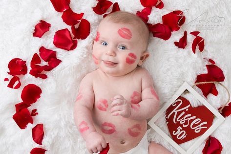 Valentine Photo Idea for a Baby Boy Baby Boy Valentine Pictures, Valentines Baby Photoshoot, Holiday Baby Pictures, Valentines Baby Photos, Valentine Minis, Valentine Photos, Red Lipstick Kisses, February Baby, Mini Photo Sessions