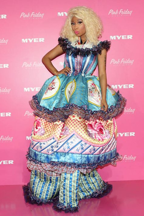 Nicki Minaj Good Form Outfits, Nicki Minaj Performance Outfits, Nicki Minaj Music Outfits, Nicki Minaj 2021 Outfits, Nicki Minaj Harajuku Barbie, Funny Baby Images, Justin Bieber Jokes, American Funny Videos, Indian Funny