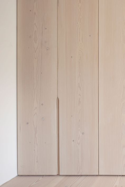 Garderobe Design, Vstupná Hala, Timber Stair, Brook Green, Bedroom Cupboards, Joinery Details, Wardrobe Design Bedroom, Bedroom Wardrobe, Wardrobe Doors