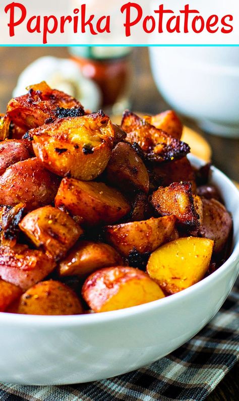 Paprika Potatoes Best Potato Recipes, Southern Thanksgiving, Dinner Thanksgiving, Paprika Potatoes, Thanksgiving Menu Ideas, Roasted Vegetable Recipes, Potato Recipes Side Dishes, Potato Side Dishes, Thanksgiving Menu