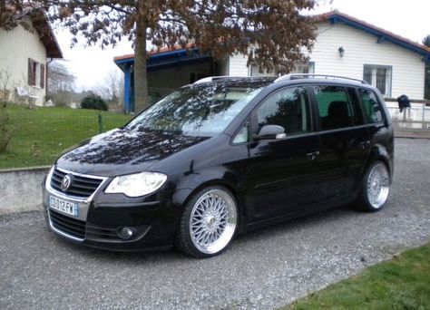 Touran Vw, Vw Caddy Tuning, Vw Caddy Maxi, Caddy Maxi, Volkswagen Golf Mk1, Pocket Rocket, Volkswagen Touran, First Cars, Vw Touran