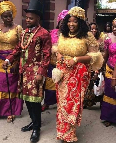 Kalabari Traditional Attire, Beeds Hairstyle, Marriage Clothes, Pregnancy Videos, Traditional Marriage, Best African Dresses, Belly Fat Drinks, Chiffon Fashion, Vintage Wedding Invitations