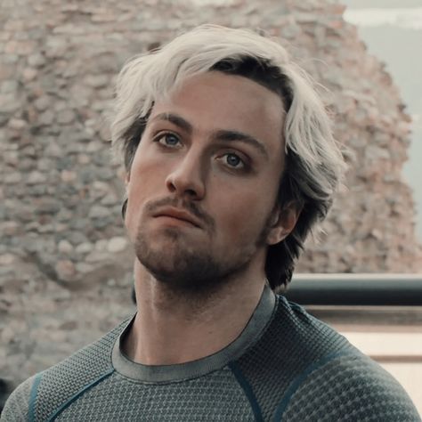 Pietro Maximoff Icon, Aaron Taylor Johnson Quicksilver, Male Art Men, Walmart Pictures, Best Marvel Characters, Film Icon, Aaron Taylor, Pietro Maximoff, Aaron Taylor Johnson