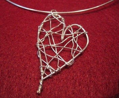 Wire Wrapped Necklace Gallery Jewelry, Meteorite Jewelry, Wire Heart, Wire Jewelry Designs, Bead Bangles, Wire Pendant, Jewelry Show, Wire Crafts, Hanging Earrings