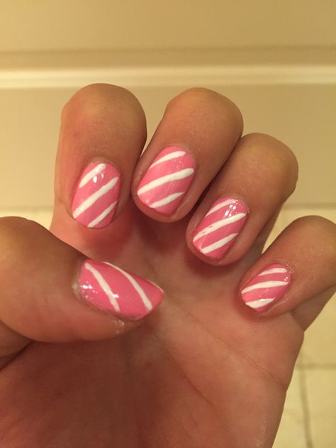 Pretty Pink and White Striped Nails Pink Stripe Nails, Candy Stripe Nails, White Striped Nails, Christmas Nails White, Nails Colorful, Nail Art Stripes, Stripped Nails, Nails White, Striped Nails