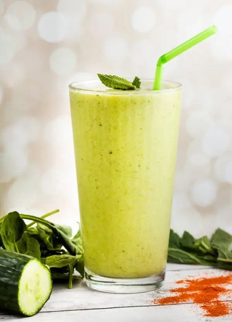 Mango-Cucumber Lime Smoothie (with a little kick!) African Rice, Veggie Smoothie Recipes, Lime Smoothie, Sweet Potato Smoothie, Endo Diet, Vegan Shakes, Cucumber Smoothie, Smoothies Vegan, Veggie Smoothies