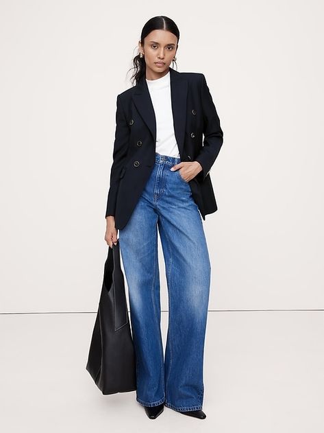 Captain's Blazer | Banana Republic Blazer And Jeans Outfit Women Classy, Navy Blue Business Casual, Navy Blazer Outfit Women, Navy Jacket Outfit, Navy Blazer Outfit, Long Blazer Outfit, Navy Blue Blazer Outfit, Navy Blazer Outfits, Korea Clothes