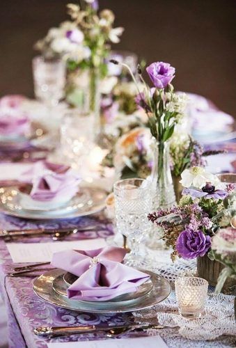 Summer Table Settings, Violet Wedding, 1920s Wedding, Lilac Wedding, Beautiful Table Settings, Summer Tables, Party Table Decorations, Lavender Wedding, Wedding Table Settings