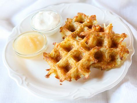 Latke Waffles - Make potato pancakes in a waffle iron! Hot crispy hash brown waffles for breakfast or brunch. | ToriAvey.com #latke #waffle #willitwaffle #breakfast #brunch #brinner #friedfood #vegetarian #hanukkahfood #chanukah #hashbrown #potatopancakes #kosher #hanukkahrecipe #hanukah Latke Bar, Hanukkah Breakfast, Savory Potatoes, Hash Brown Waffles, Potato Waffle Recipe, Hannukah Recipes, Hebrew Holidays, Hashbrown Waffles, Waffles For Breakfast