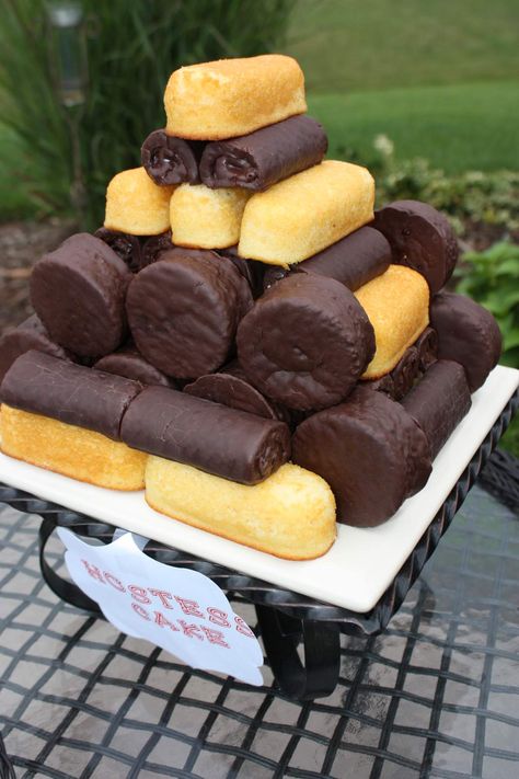 Hostess Cake, Hillbilly Party, Trailer Trash Party, Hostess Cakes, White Trash Bash, Trash Bash, White Trash Party, Summer Party Ideas, Trash Party