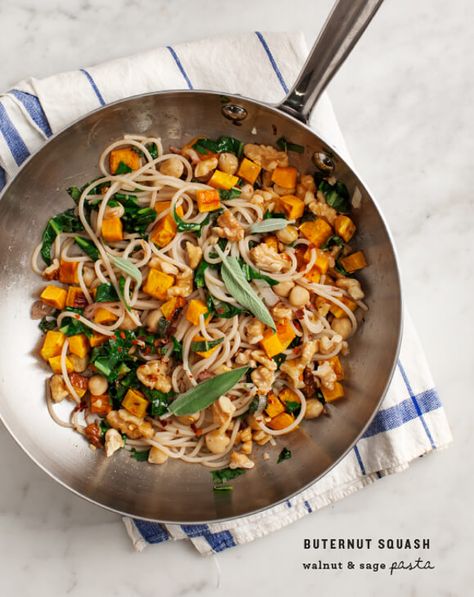 Butternut Squash, Walnut and Sage Pasta / @loveandlemons #glutenfree Walnut Pasta, Sage Pasta, Squash Pasta Recipe, Buckwheat Pasta, Butternut Squash Sage, Fall Pasta, Sage Recipes, Quinoa Pasta, Butternut Squash Pasta