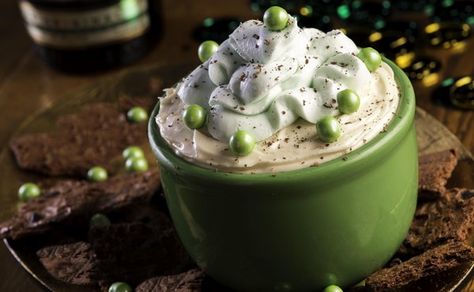 St Patrick's Day Recipes, Brownie Brittle, Cream Dip, Cream Cheese Dips, Festive Desserts, Baileys Irish, Chocolate Cheese, Brownie Bites, Baileys Irish Cream