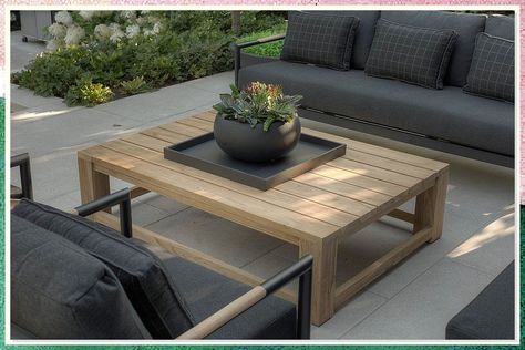 Outdoor coffee table decor