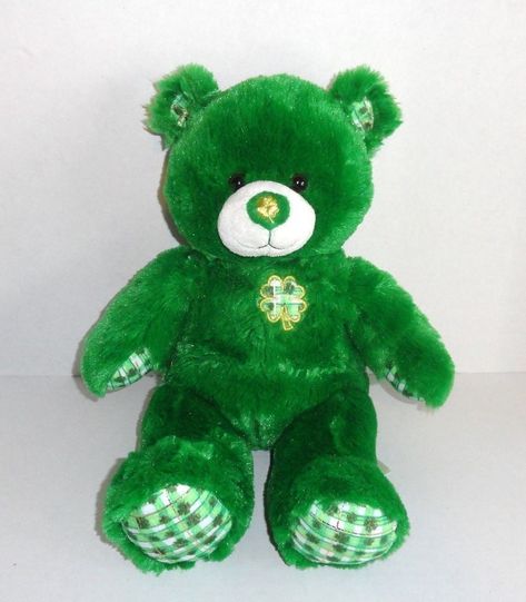 Teddy Images, Baby Plushies, Good Luck Bear, Green Teddy Bear, Teddy Bear Knitting Pattern, Real Baby Dolls, Hippie Painting, Soft Teddy, The Paradise