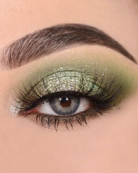 Silver Makeup, Olive Tone, Green Makeup, Dramatic Eyes, Colourpop Cosmetics, Christmas Makeup, Brow Pencil, Gel Liner, Makeup For Beginners