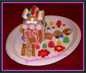 Milk Carton Gingerbread House, Easy Gingerbread House, Christmas Party Treats, Easy Gingerbread, Milk Cartons, Holiday Classroom, Butterscotch Pudding, Candy House, Christmas Arts And Crafts