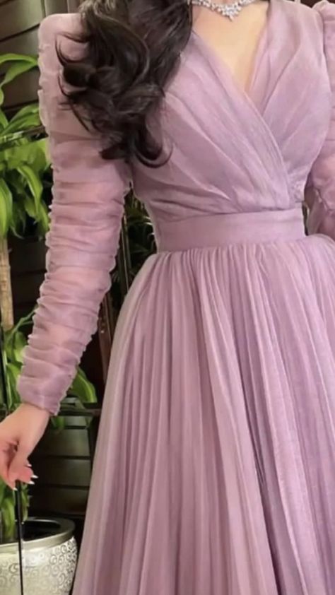 Lavender Dress With Sleeves, Long One Piece Dress Western Party Wear, Wedding Frocks For Women, Sleeves Design For Frocks, One Piece Gown Indian, Western Dresses For Women One Piece Party Wear, One Piece Dress Indian Style, Designer One Piece Dress Western, Western Dresses For Women One Piece