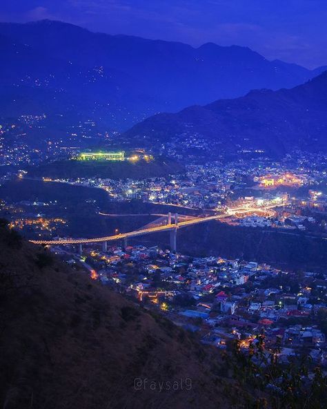 A view of Muzaffarabad city from Lohar Gali top. Photo by @faysal9 Muzaffarabad is the capital of Azad Jammu and Kashmir. It is situated… Real Wallpaper, Tweety Bird Drawing, Scene Photography, Bus Simulator Indonesia Livery Kerala, Kashmir Pakistan, Azad Kashmir, Wallpaper Iphone Neon, Jammu And Kashmir, Download Cute Wallpapers