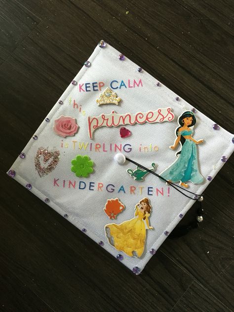 Preschool princess graduation cap decoration. Michaels products. Vpk Cap Decoration, Prek Grad Cap Ideas, Preschool Graduation Hats Diy, Pre K Graduation Hat Ideas, Preschool Grad Cap Ideas, Prek Cap Decoration, Graduation Cap Designs Preschool, Prek Graduation Cap Designs, Pre K Cap Decoration