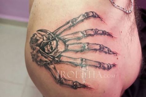 Hand On Shoulder, Tattoo On Shoulder, Skeleton Tattoos, Skeleton Hand Tattoo, Sweet Tattoos, Gambling Tattoo, Video Games For Kids, Skeleton Hand, Hand Tattoo