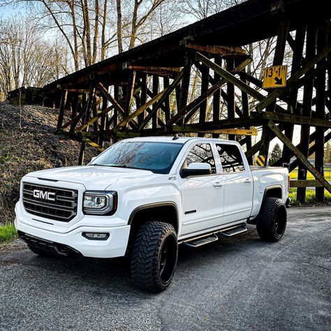 Lifted Gmc Sierra 1500, Gmc Truck Accessories, Trucks Gmc, Gmc Trucks Sierra, 2014 Gmc Sierra, Dropped Trucks, Dually Trucks, Dream Trucks, Modern Cars