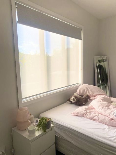 Pink Minimalist Aesthetic, Fashion Room Aesthetic, Minimalistic Room, Music Instagram, Uni Room, Pinterest Room Decor, Room Deco, Minimalist Room, Pretty Room