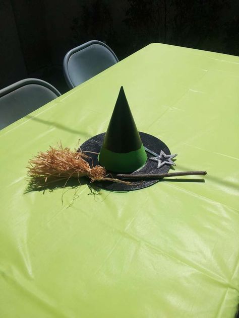 Wicked/Wizard of OZ Birthday Party Ideas | Photo 3 of 25 | Catch My Party Wizard Of Oz Table Centerpieces, Wicked Musical Birthday Party, Wicked Centerpiece, Wizard Of Oz Centerpieces, Wicked Birthday Party, Camping Theme Wedding, Emerald City Party, Wizard Of Oz Party Ideas, Wicked Birthday