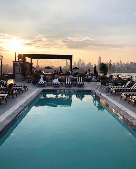 Williamsburg Hotel, Rooftop Bars Nyc, Couples Things To Do, Hotel Rooftop, Things To Do In Nyc, Roosevelt Island, Best Rooftop Bars, Romantic Things To Do, Visiting Nyc