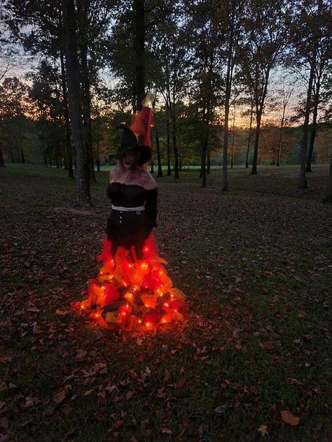 Burning Witch Costume Diy, Witch On Fire Costume, Witch Burning Costume, Burned Witch Costume, Spooky Chili, Burning Witch, Witch Costume Diy, Fire Costume, Witch Cosplay