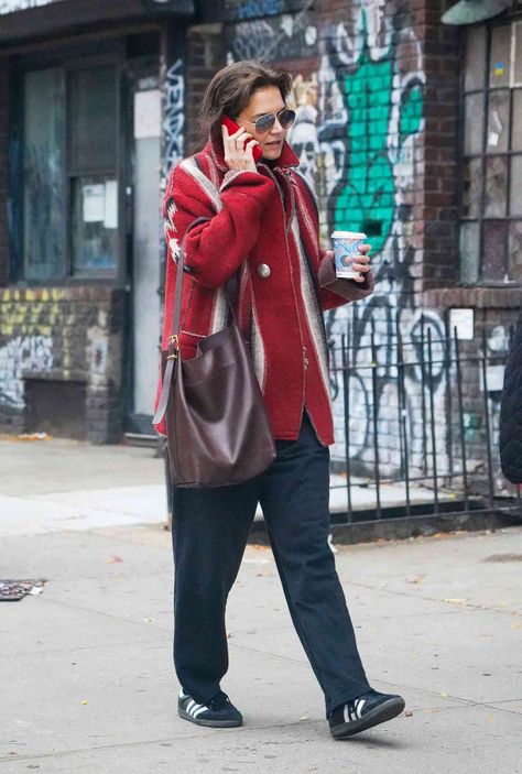 Katie Holmes Is So Loyal to These 2 Cool-Girl Wardrobe Staples Katie Holmes Outfits, Black Adidas Samba, Katie Holmes Style, Samba Sneakers, Ethereal Dresses, Bucket Tote Bag, Bucket Tote, Basic Wardrobe, Sneaker Style