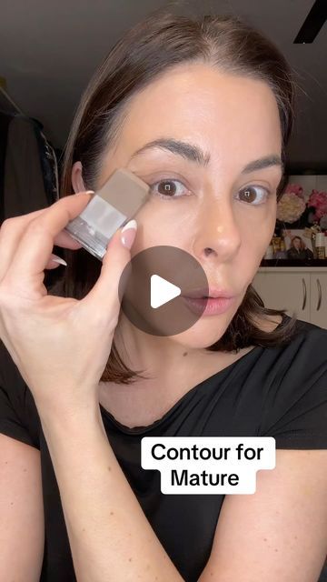 Erica Taylor on Instagram: "Contour Do and Donts as we mature using the new coming @scrandiebeauty contour block and @anisabeauty bronzing brush #contour #contouring #contourtutorial #genx #millennials #makeupover40 #matureskinmakeup #makeup #makeuptutorial #fyp" How To Contour Your Face Over 40, Contouring Over 50 Makeup Tips, Contour For Older Women, Powder Contouring Tutorial, Makeup Contouring For Beginners, Contour Makeup For Beginners Over 40, Makeup In Your 40s Over 40, Contour Makeup Steps, Makeup Dups