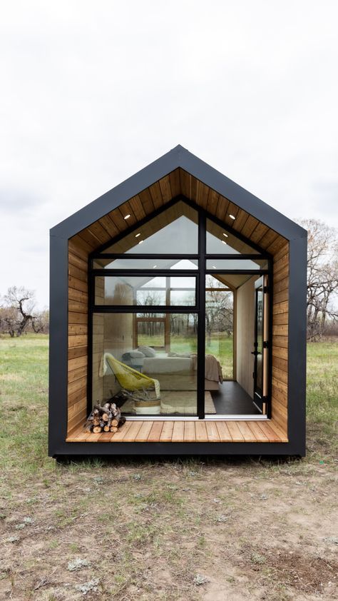 Cabin Decor Ideas, Glass Cabin, Prefab Cabins, Cabin House, Casa Container, Modern Tiny House, House Cabin, Small Cabin, Tiny House Cabin