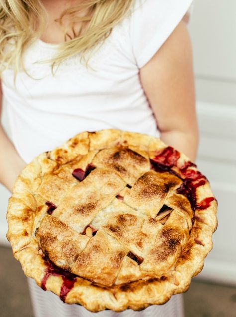 peach-apple-cherry pie Cherry Apple Pie Recipe, Apple Cherry Pie, Vanilla Bean Blog, Cherry Pie Recipe, Fruit Pastries, Fruit Pie, Peach Pie, Pie Tart, Savory Pie