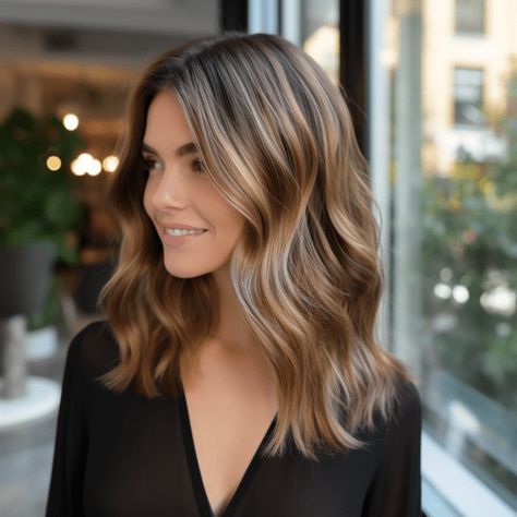 65 Stunning Brown Hair with Highlights Ideas for 2023 Hair Highlight Trends, Brunette Lob, Hair Glaze, Spring Hair Color Trends, Barefoot Dreams Blanket, Ugg Classic Mini Ii, Highlights Ideas, Honey Brown Hair, Hair Gloss