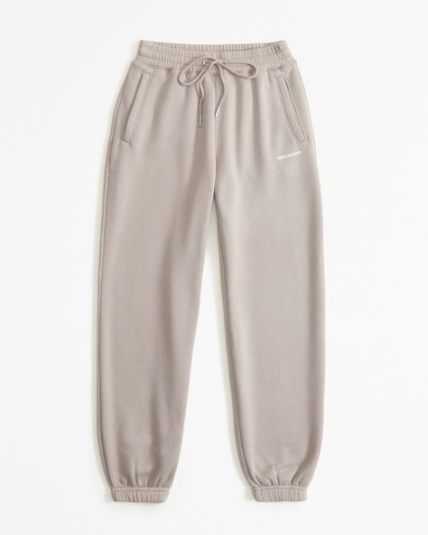 171 results found for "Sweatpants & Leggings" | Abercrombie.com Lazy Day Outfit, Women's Bottoms, American Clothing, Women's Casual Style, Cozy Fashion, Comfy Casual, Street Style Women, American Apparel, Pullover Sweatshirt