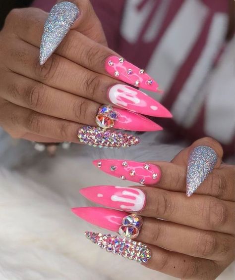 Super Cute Nails, Swarovski Nails, Hot Nails, Birthday Nails, Girls Nails, Beautiful Nail Art, Bling Nails, Nail Inspiration, My Nails