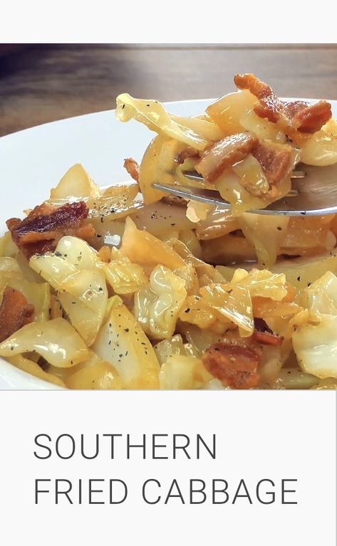 Fried Cabbage Recipe, What To Cook For Dinner, Fried Cabbage Recipes, Cabbage Benefits, Southern Fried Cabbage, Balkan Food, Bacon Fried Cabbage, Cabbage Recipe, Cabbage And Bacon