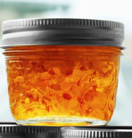 Bernardin Home Canning: Because You Can: Red Pepper & Garlic Jelly Roasted Red Pepper Jelly Recipe, Pickling Ideas, Garlic Jelly, Spiced Jam, Homemade Jellies, Pepper Jellies, Red Pepper Jelly Recipe, Roasted Red Peppers Recipes, Canning Jams