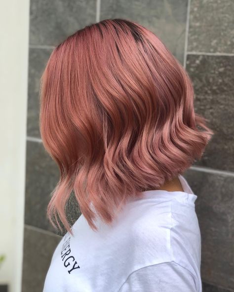 Caramel Pink Hair, Rose Gold Short Hair, Quirky Hair, Makeup Asia, Pink Bob, Mama Hair, Digital Perm, Mermaid Hair Color, Hair Color Auburn