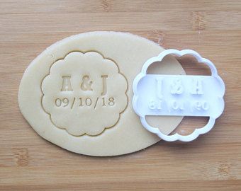 Table Favours, Anniversary Cookies, Date Cookies, Machine 3d, Wedding Cookie, Bridal Shower Cookies, Personalized Cookies, 3d Printing Diy, Diy Brides