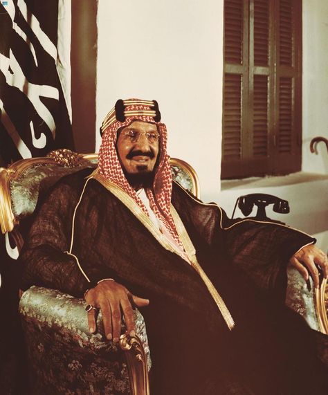 Ibn Saud - Wikipedia Ibn Saud, King Abdulaziz, Inspirational People, Saudi Arabia, Image Types, Google Images, Pins, Quick Saves