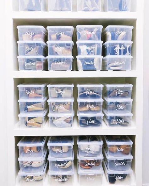 Kuggis Ikea, Closet Organized, Shoe Storage Ideas, Shoe Box Storage, Closet Diy, Plastic Shoe Boxes, Closet Shoe Storage, Small Closets, Small Closet Organization